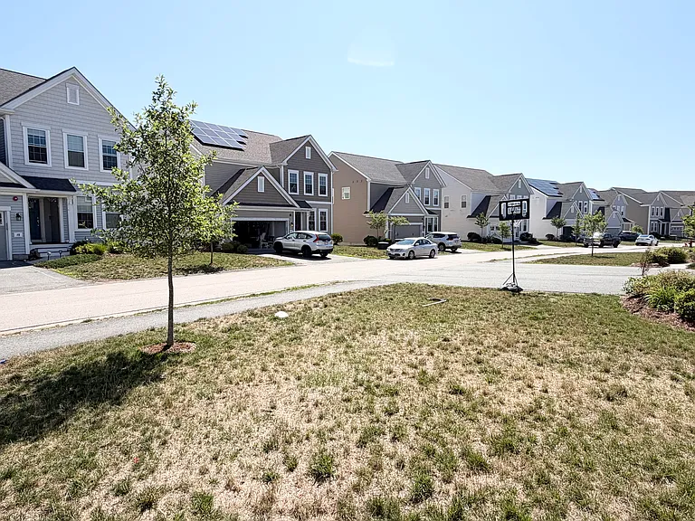 32 Poplar Ln — Photo 4