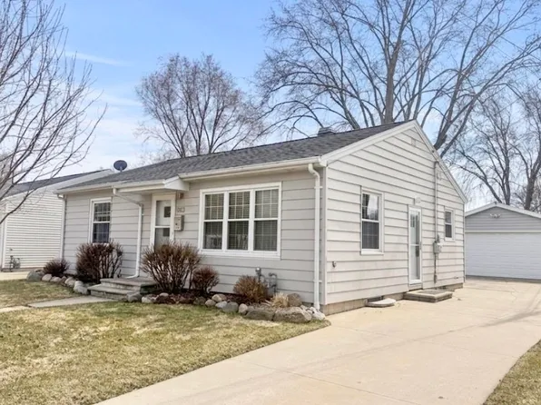 963 Liberty St, Green Bay, WI 54304