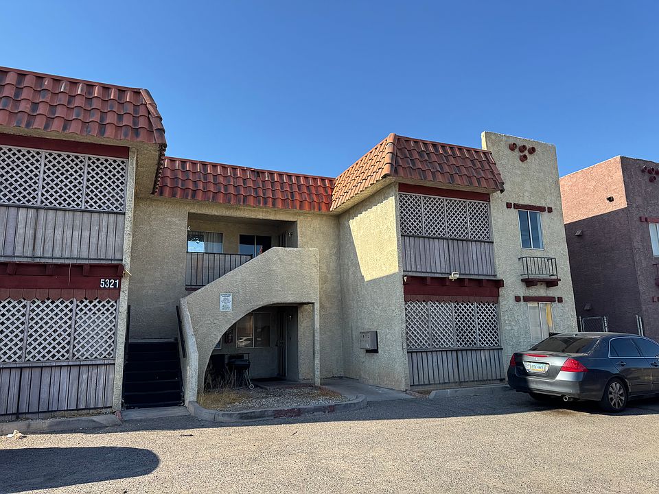 1st image of 5321 Del Gado Dr APT C