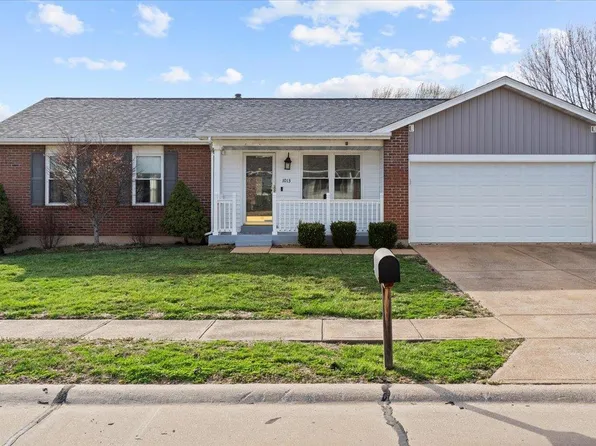 1013 Valentine St, Festus, MO 63028