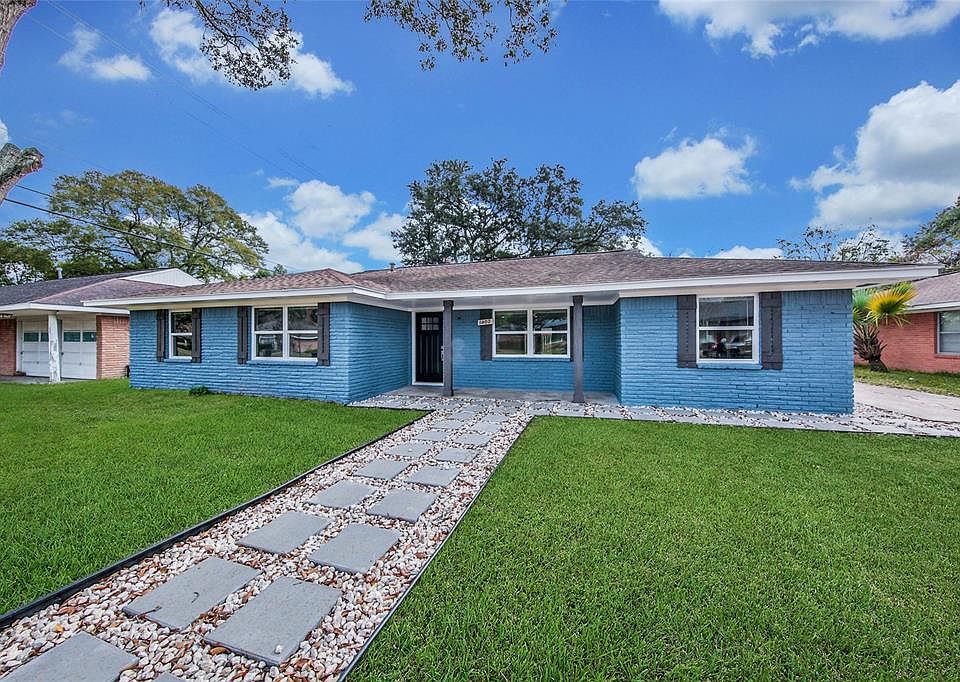 1st image of 5803 Arboles Dr