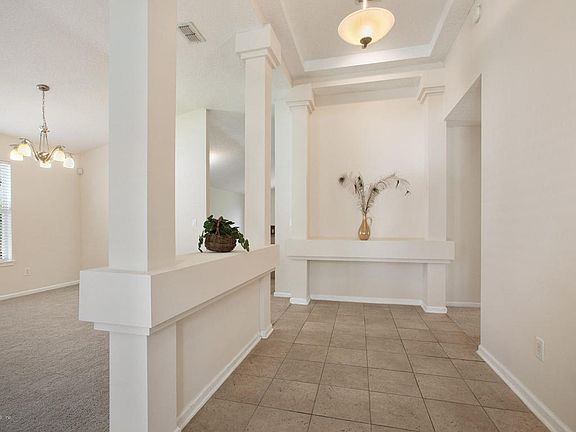4th image of 2741 Coachman Lakes Dr