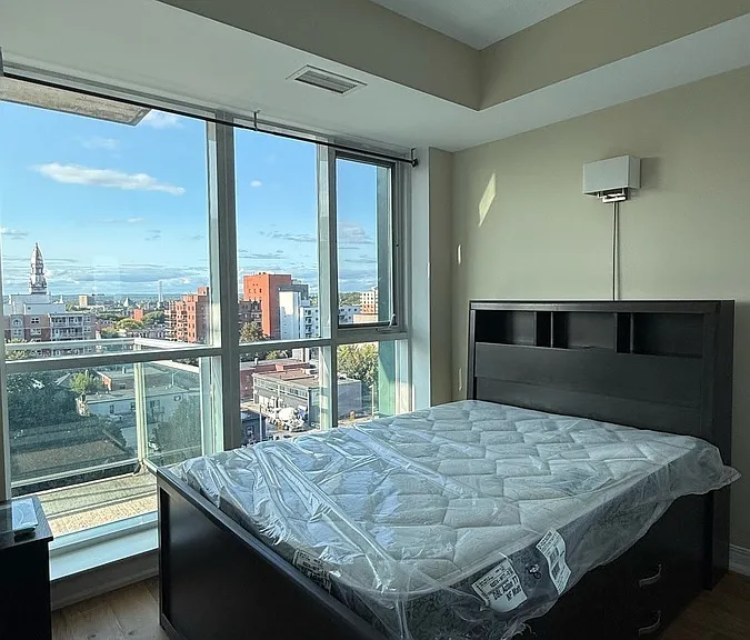 134 York St #805 — Photo 8