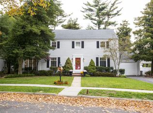 517 Crescent Pkwy, Sea Girt, NJ 08750
