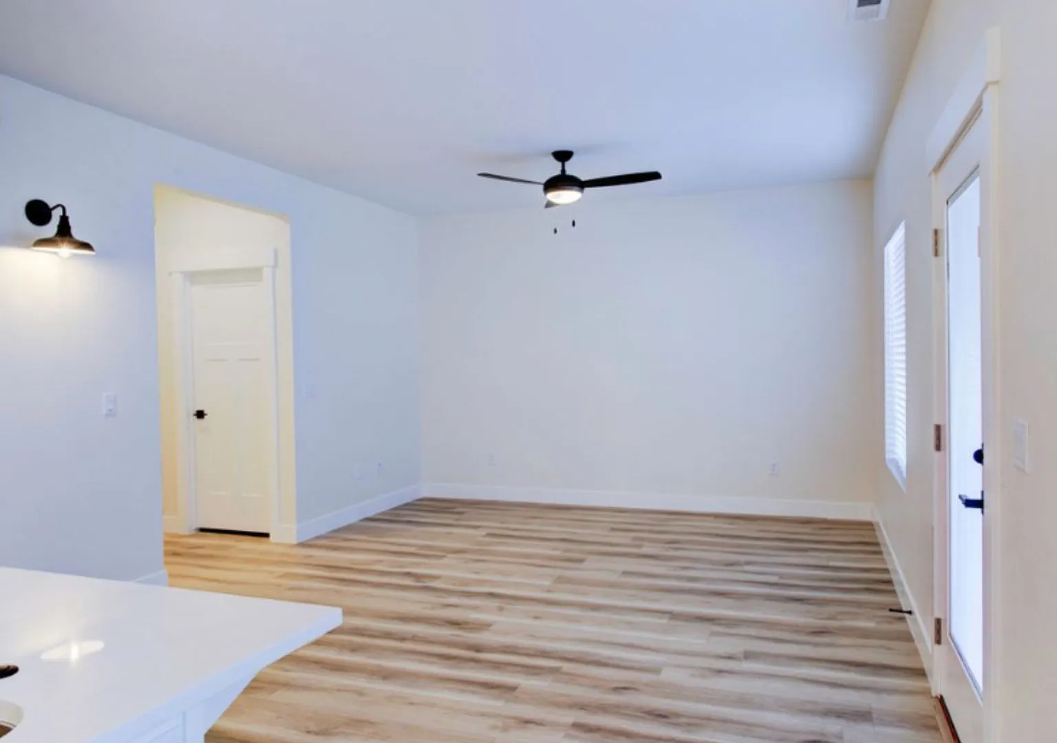 Cross Hollow Home — Photo 4