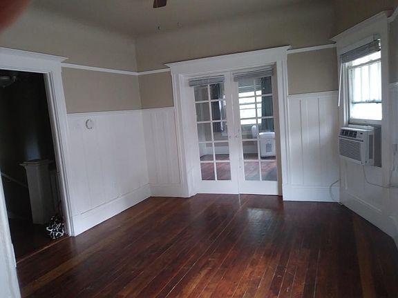 4th image of 2514 1/2 I St