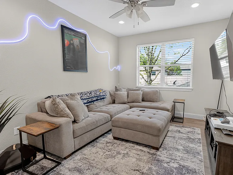3521 S Hills Ave — Photo 10
