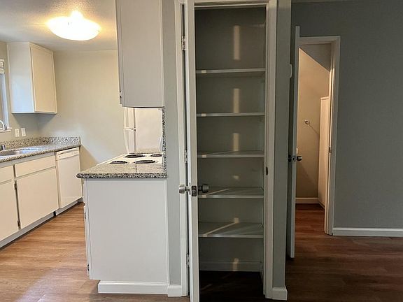 5th image of 2112 D St APT 2