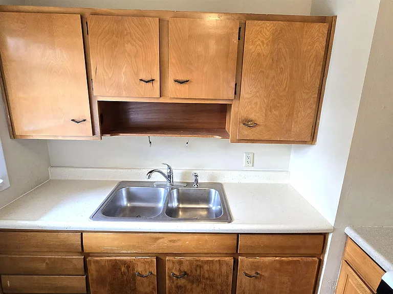 114 Forrester Dr — Photo 5