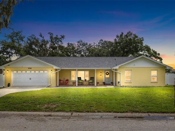 1103 Ridgefield Dr, Valrico, FL 33594