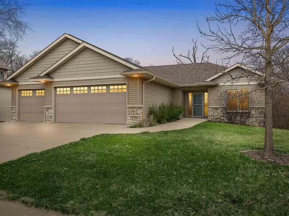 1910 Silver Maple Trl, North Liberty, IA 52317
