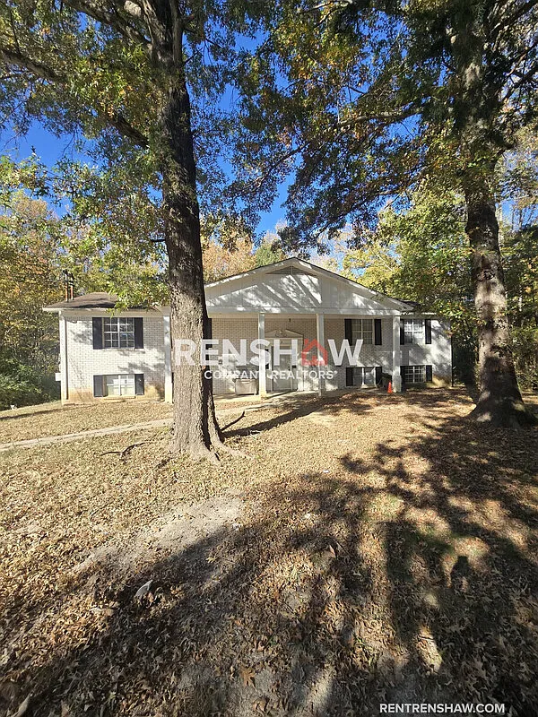 2 bed, 1.0 bath, 1000 sqft, $750 — Photo 1