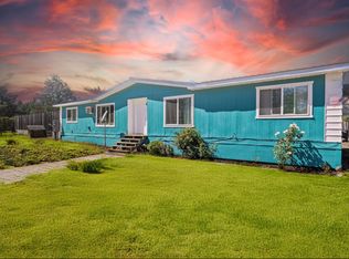 197 Turner Rd, Cave Junction, OR 97523