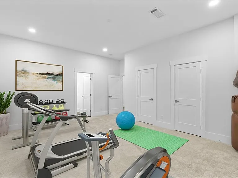 15448 Hopewell Rd — Photo 59