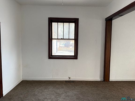 3rd image of 524 S 1st St