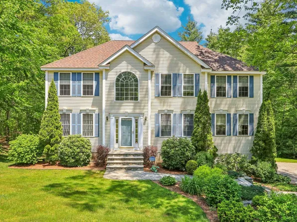 69 Emerald Drive, Danville, NH 03819