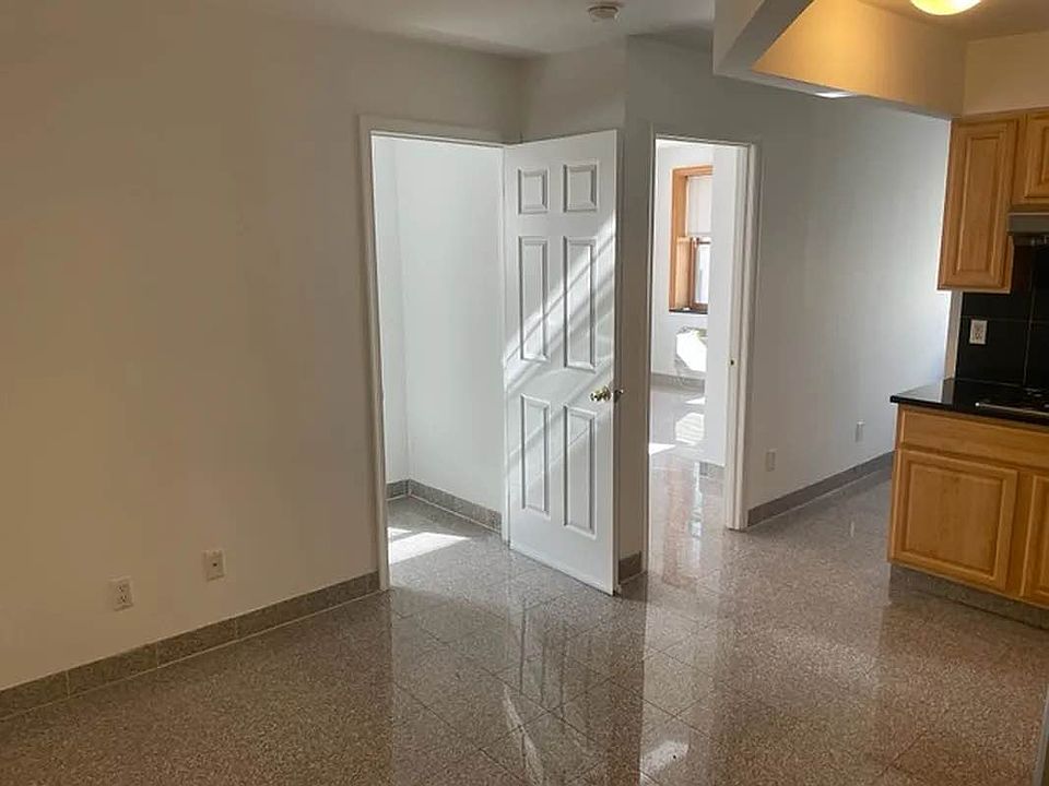 1st image of 146 Attorney St APT 4A