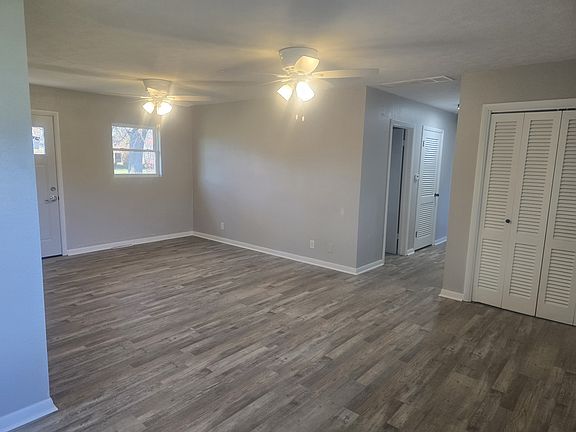 5th image of 1505 W Ash Ave