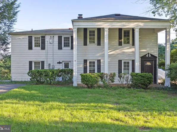 18 W 15th St, Front Royal, VA 22630