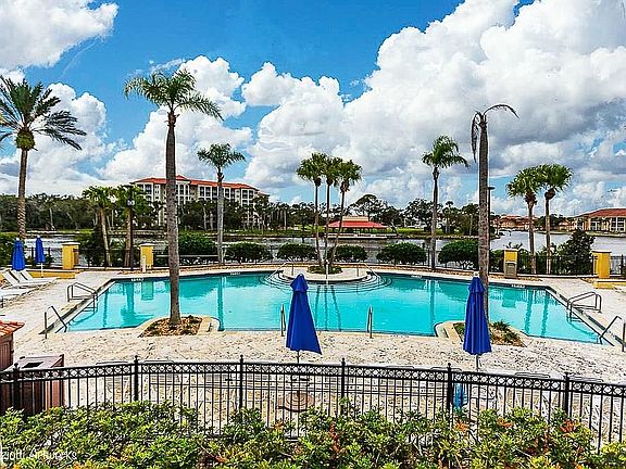 3rd image of 102 Yacht Harbor Dr Unit 474
