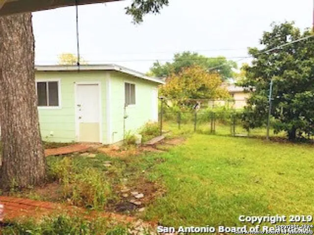 213 Sunnyland Dr — Photo 10