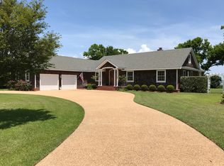263 Mother Vineyard Rd, Manteo, NC 27954