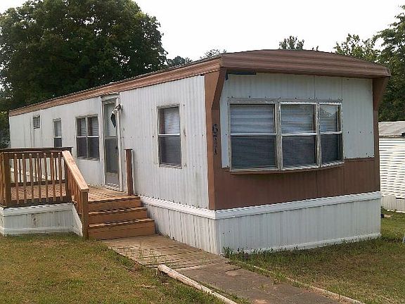 2nd image of 671 Independence Hills Vlg