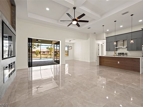 5th image of 1833 SW 8th Ct
