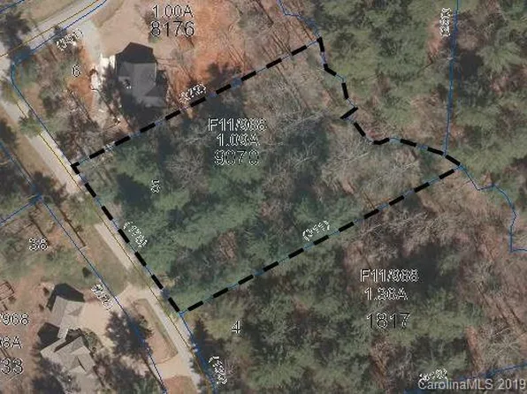 5 Mountain Brook Trl, Brevard, NC 28712