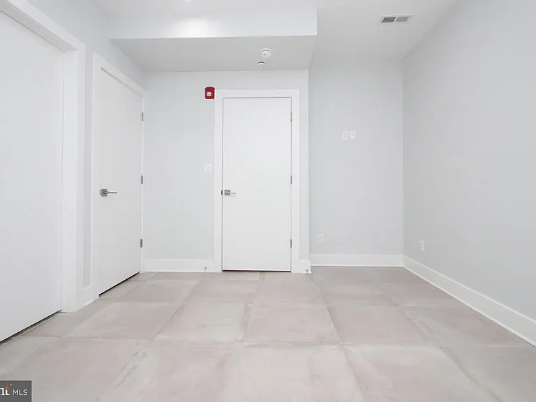810 N Uber St #2 — Photo 22