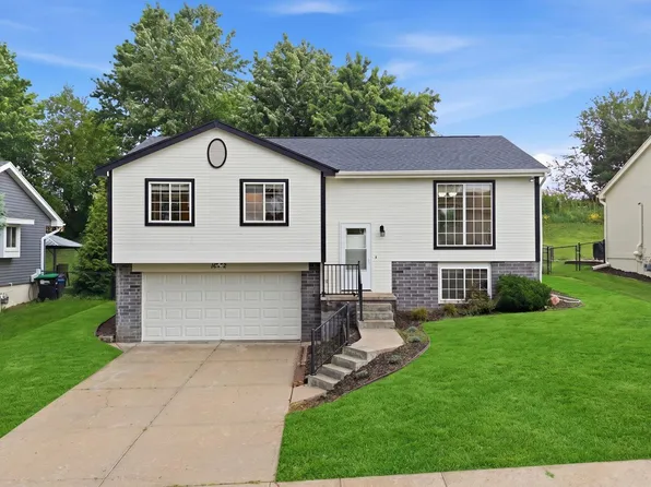15302 Spencer St, Omaha, NE 68116