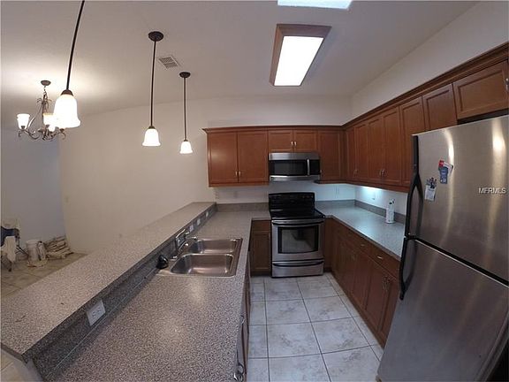 2nd image of 1032 Creek Park Dr
