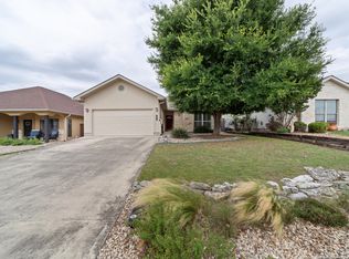 1913 Weston Loop, Kerrville, TX 78028