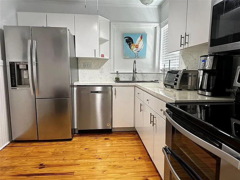 1309 E Harding St #A — Photo 4