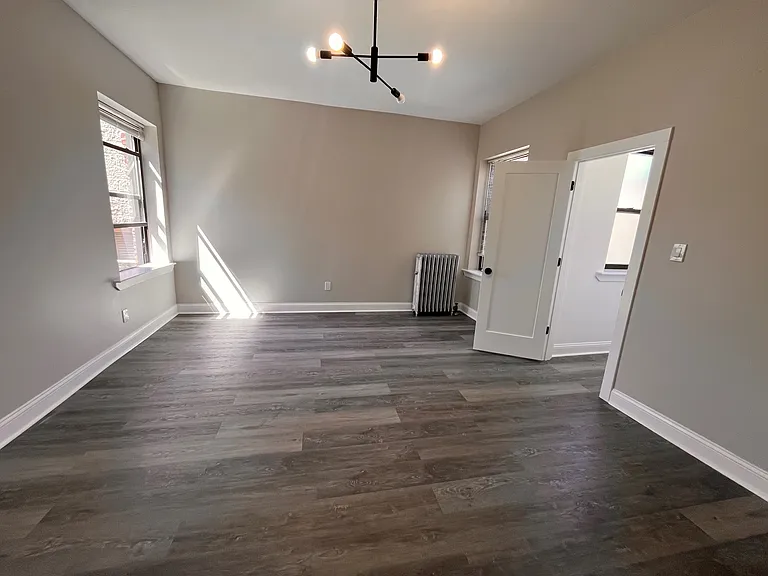 4918 S Vincennes Ave #3R — Photo 5