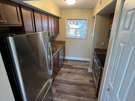 4th image of 9066 W Swan Cir