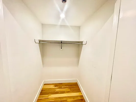 Rented by Lodger Corp | media 7