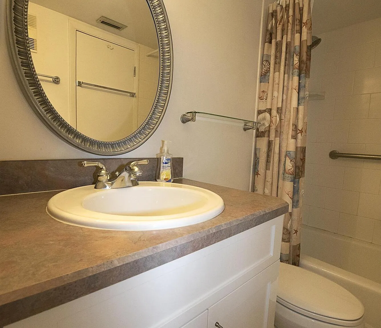 1 bed, 1.0 bath, 860 sqft, $2,700 — Photo 3