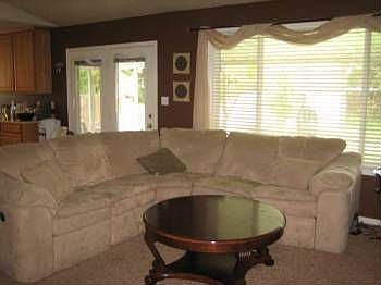 5th image of 11928 S Janice Dr