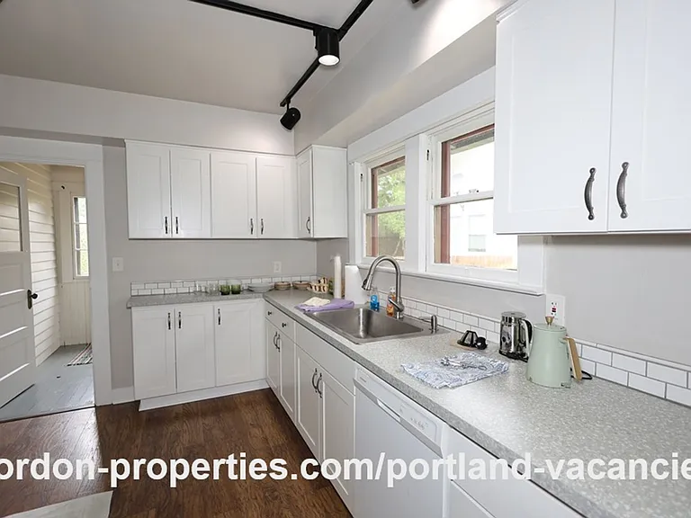 3815 SE 11th Ave — Photo 14