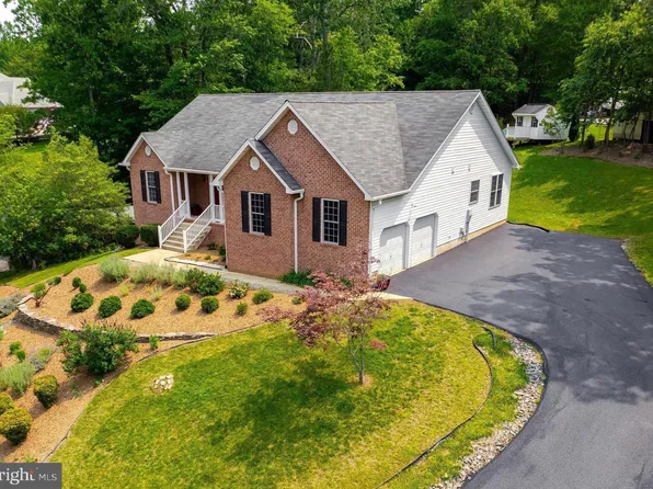 12740 Great Ln, Lusby, MD 20657