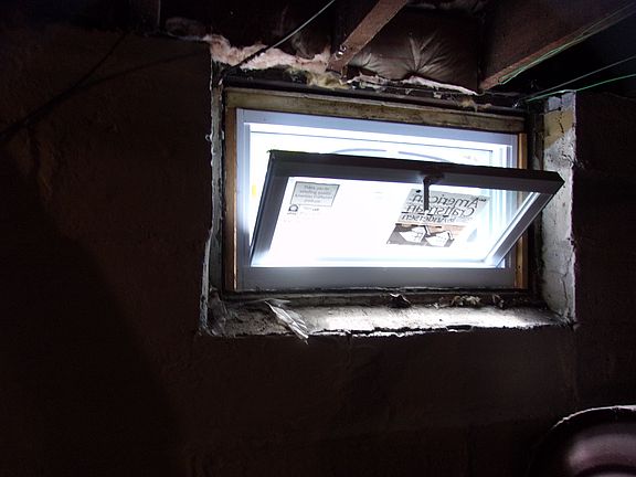 5th image of 1900 Caroline St