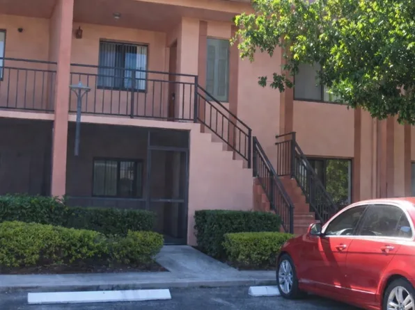 215 Lakeview Dr APT 105, Fort Lauderdale, FL 33326