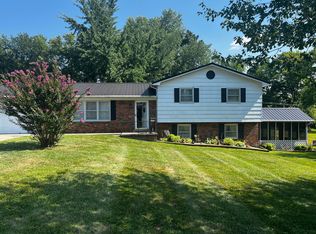 134 Mountain View Dr, Berea, KY 40403