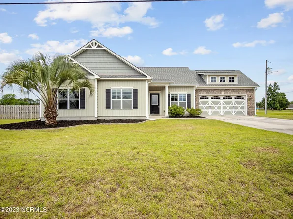 107 Wood Thrush Lane, Holly Ridge, NC 28445
