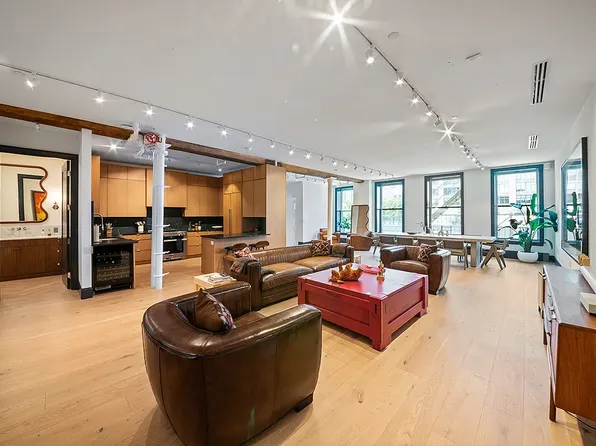 351 West Broadway, New York, NY 10013