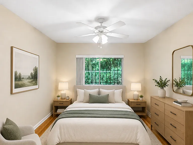 816 N Hayworth Ave #3 — Photo 3
