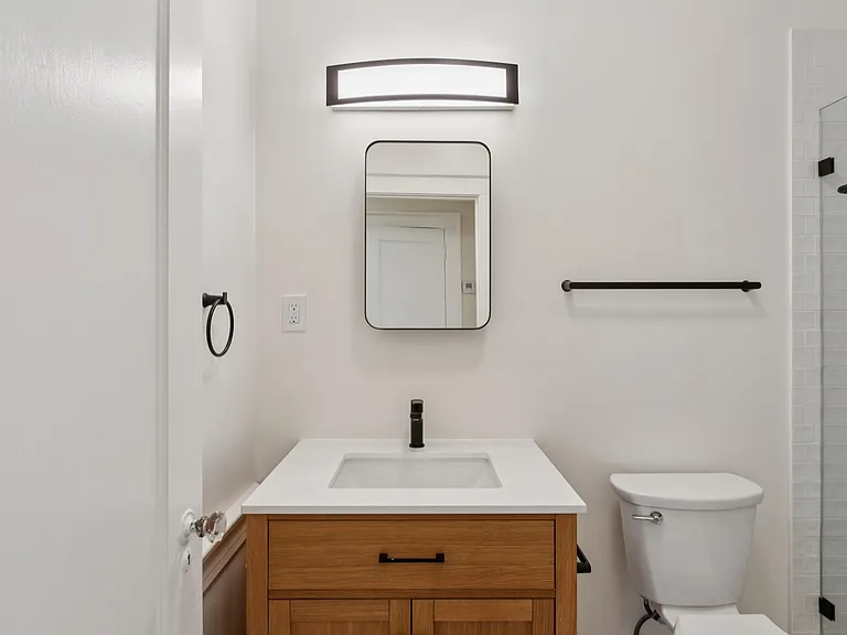 1370 Filbert St #1 — Photo 7