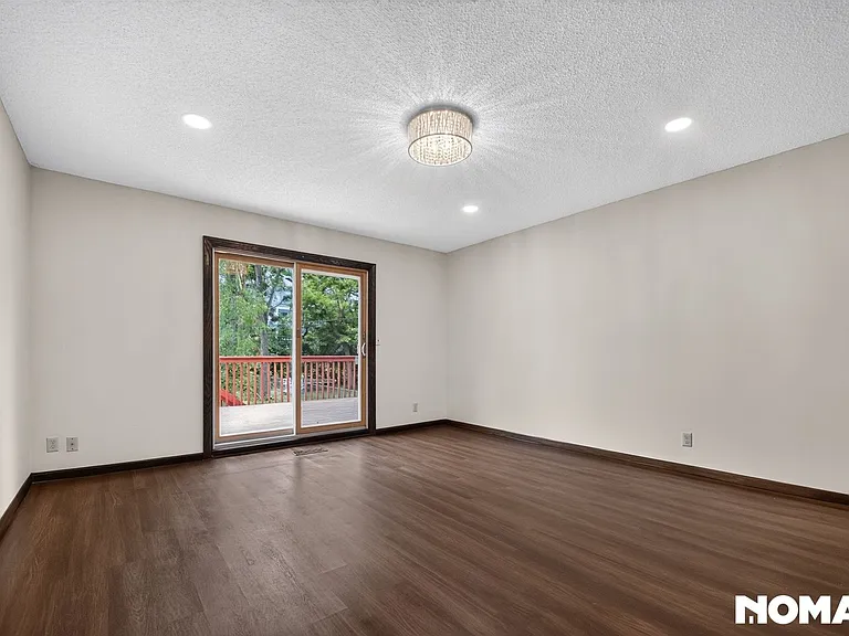 9720 Pleasant Ave S — Photo 13