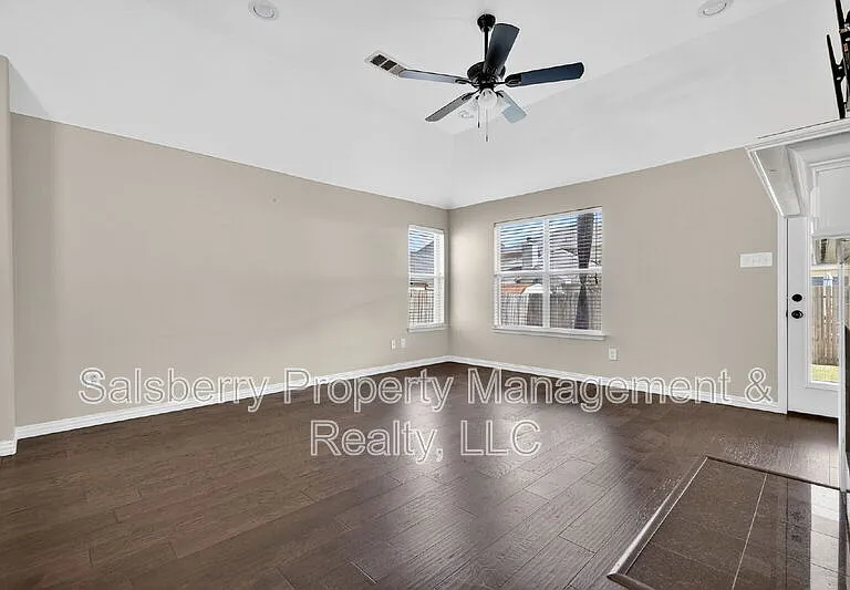 4353 Mountain Crest Dr — Photo 15